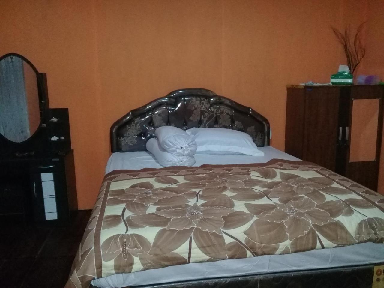 Nusa Nalan Beach Resort Rumah Olat Kültér fotó
